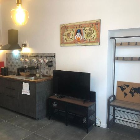 Home In Trast II Рим Екстериор снимка